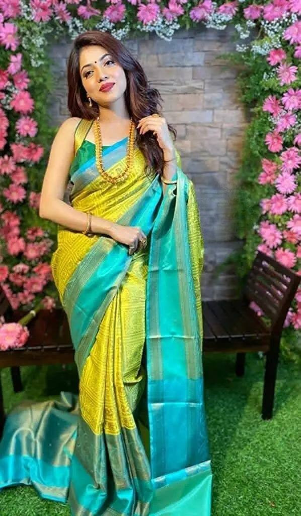 Beautiful Art Silk Jacquard Border Saree With Unstitched Running Blouse