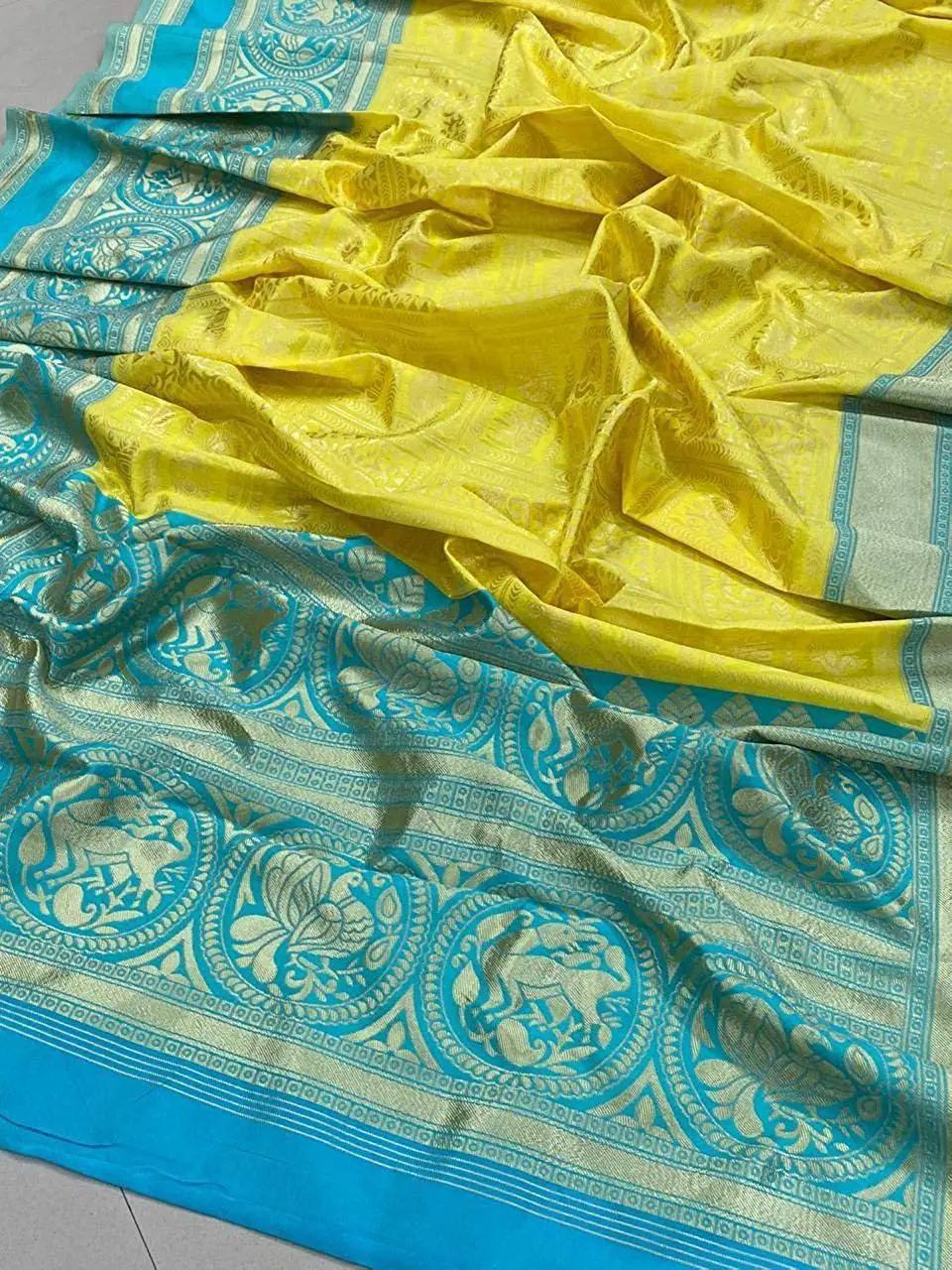 Beautiful Art Silk Jacquard Border Saree With Unstitched Running Blouse
