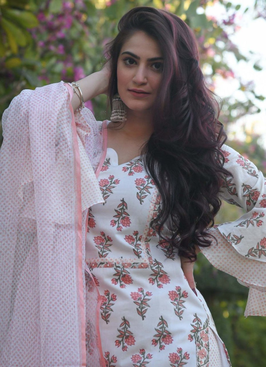 Beautiful Printed Kurti, Pant & Dupatta Set.