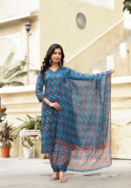 Ready to shine with Printed Kurti & Trouser with Dupatta!