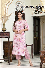 Feeling stylish in this kurti and pant set!