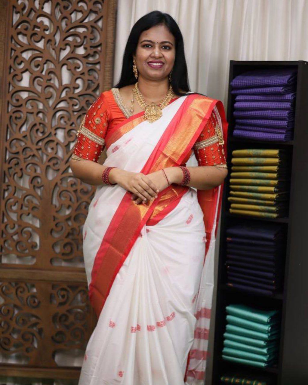 New Lounching Beautiful Cotton Silk Saree