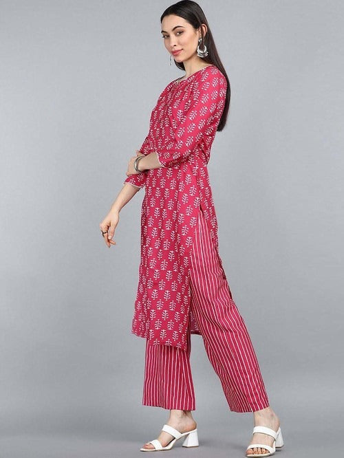 Casual and chic in my favorite kurti with pants.