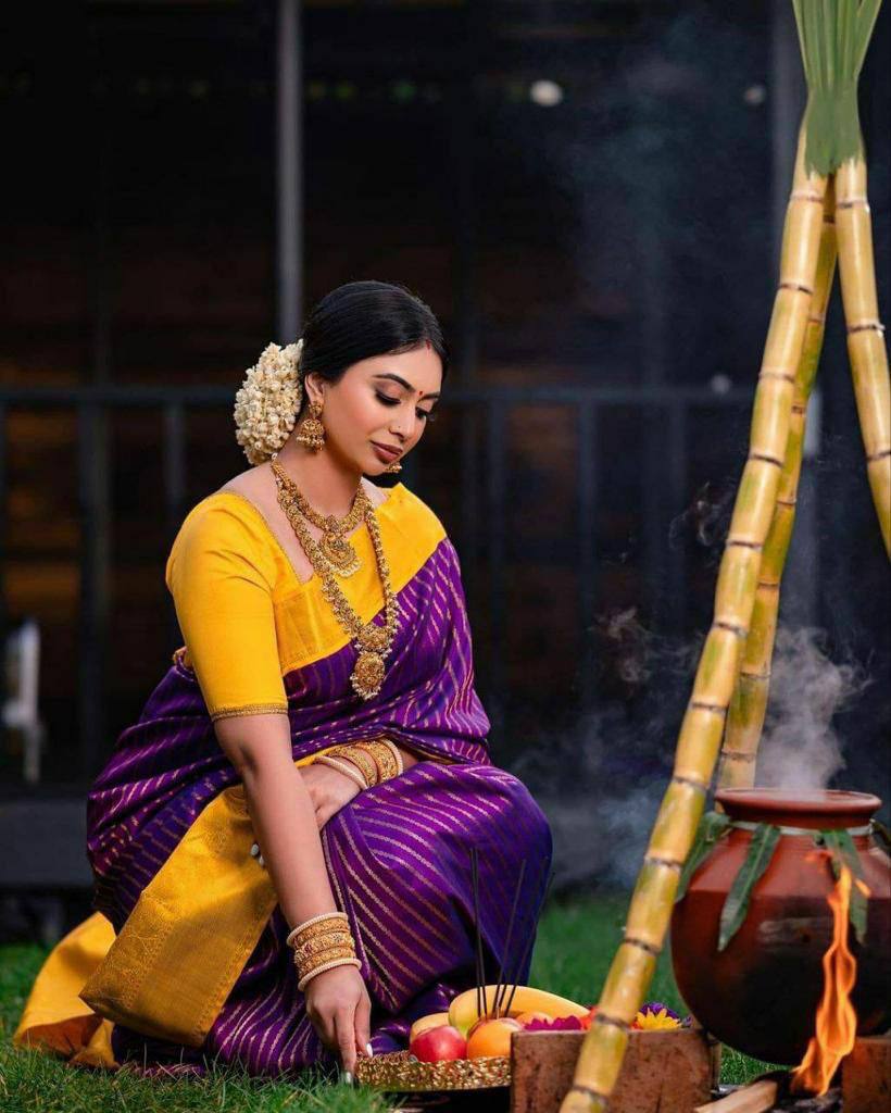 Beautiful Art Silk Jacquard Border Saree With Unstitched Running Blouse