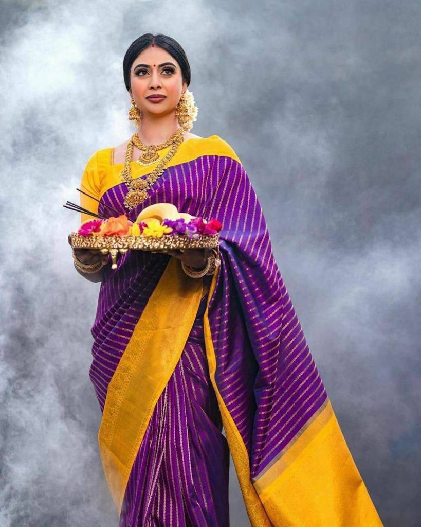 Beautiful Art Silk Jacquard Border Saree With Unstitched Running Blouse