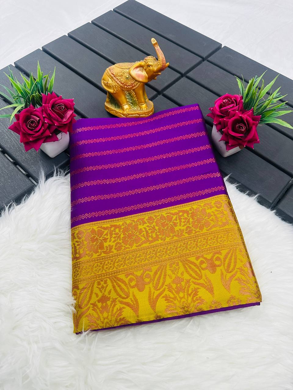 Beautiful Art Silk Jacquard Border Saree With Unstitched Running Blouse