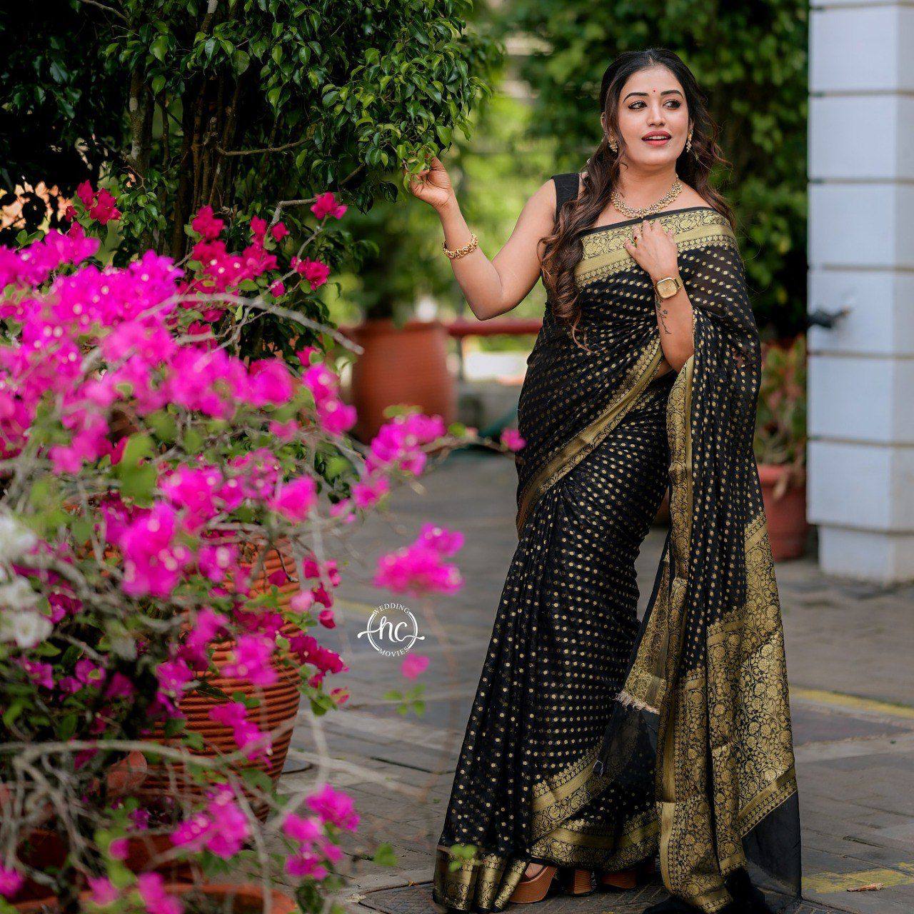 Beautiful Art Silk Jacquard Border Saree With Unstitched Running Blouse