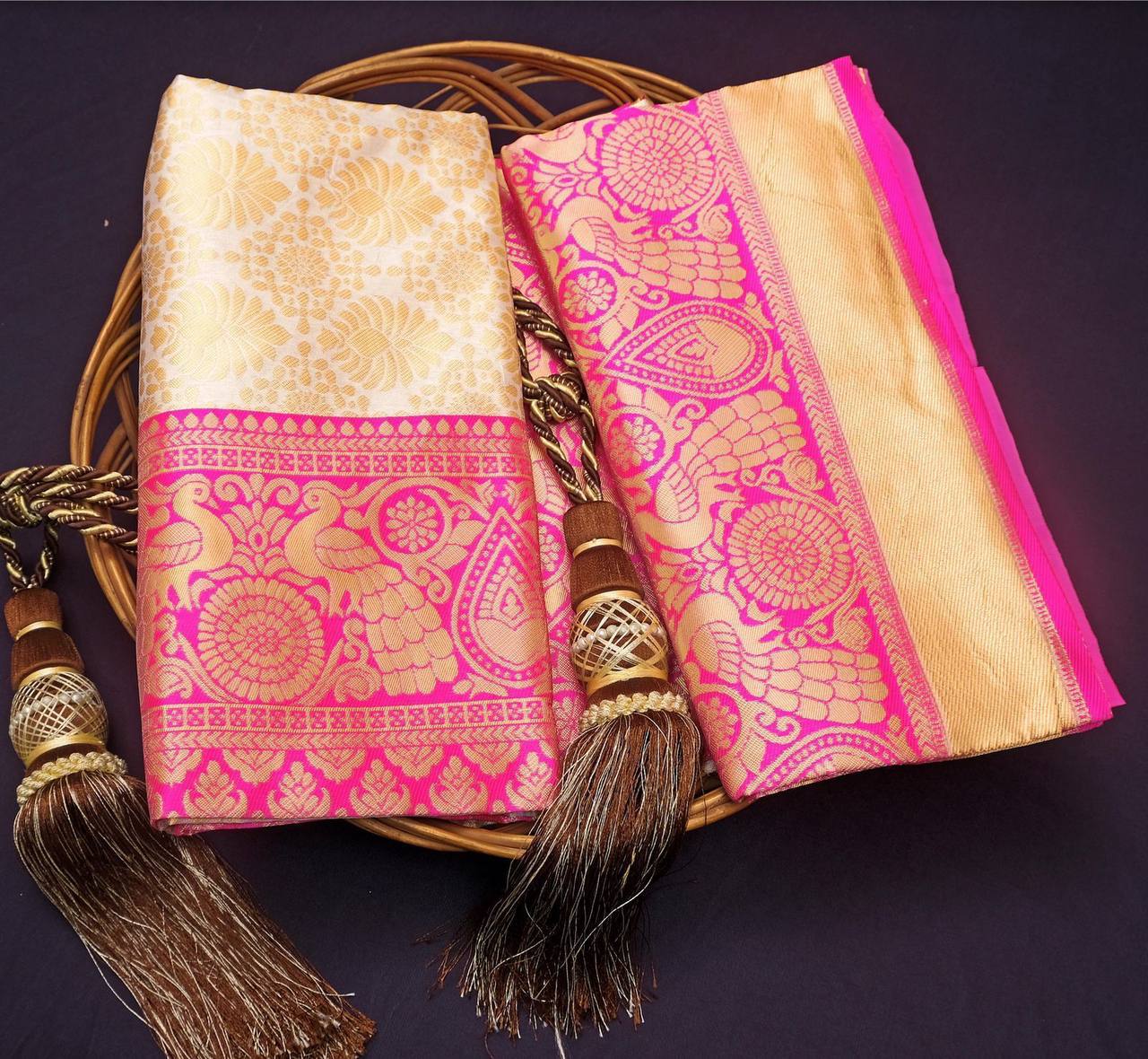 New Lounching Beautiful Art Silk Jacquard Border Saree