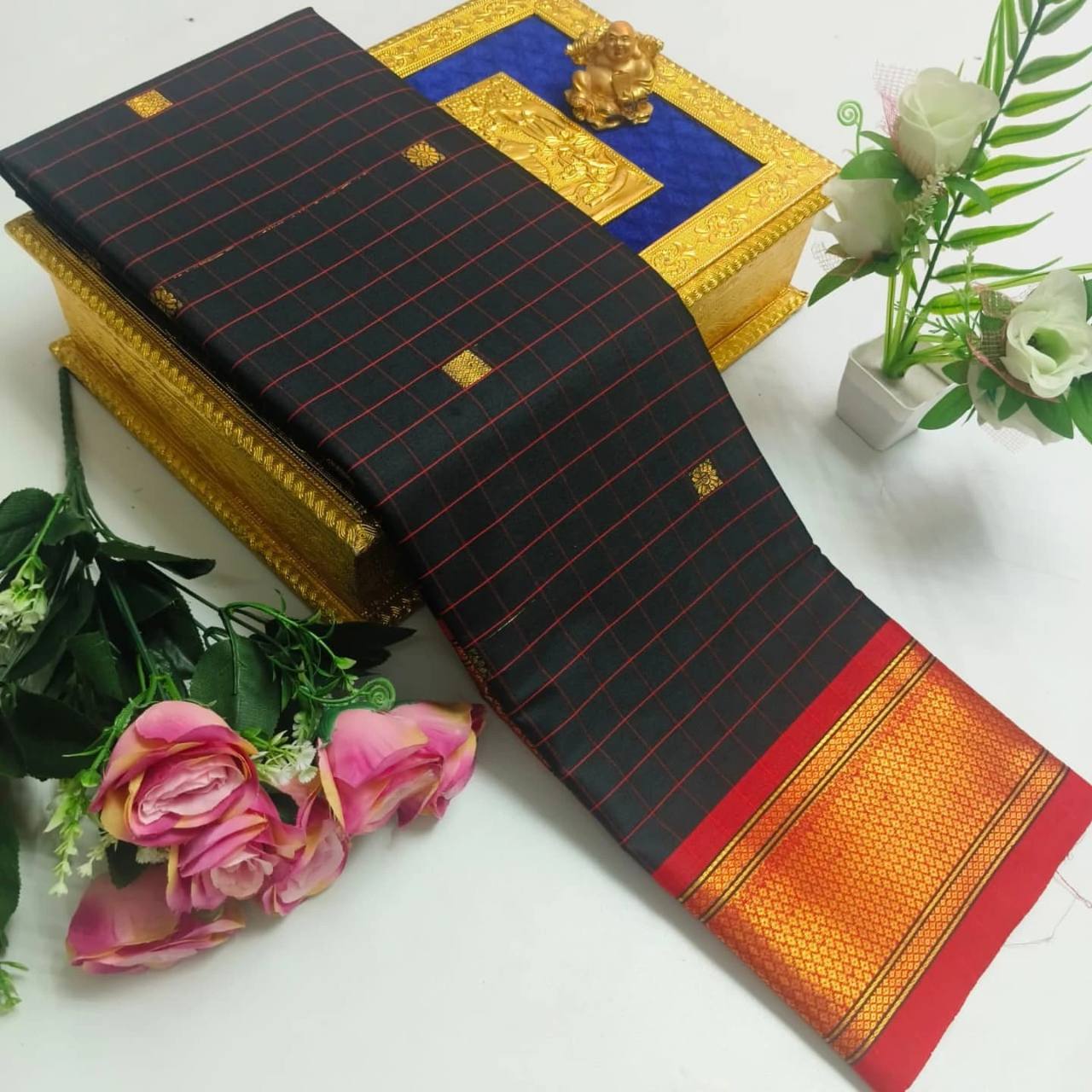 New Lounching Cotton Checks Minakari Silk Saree