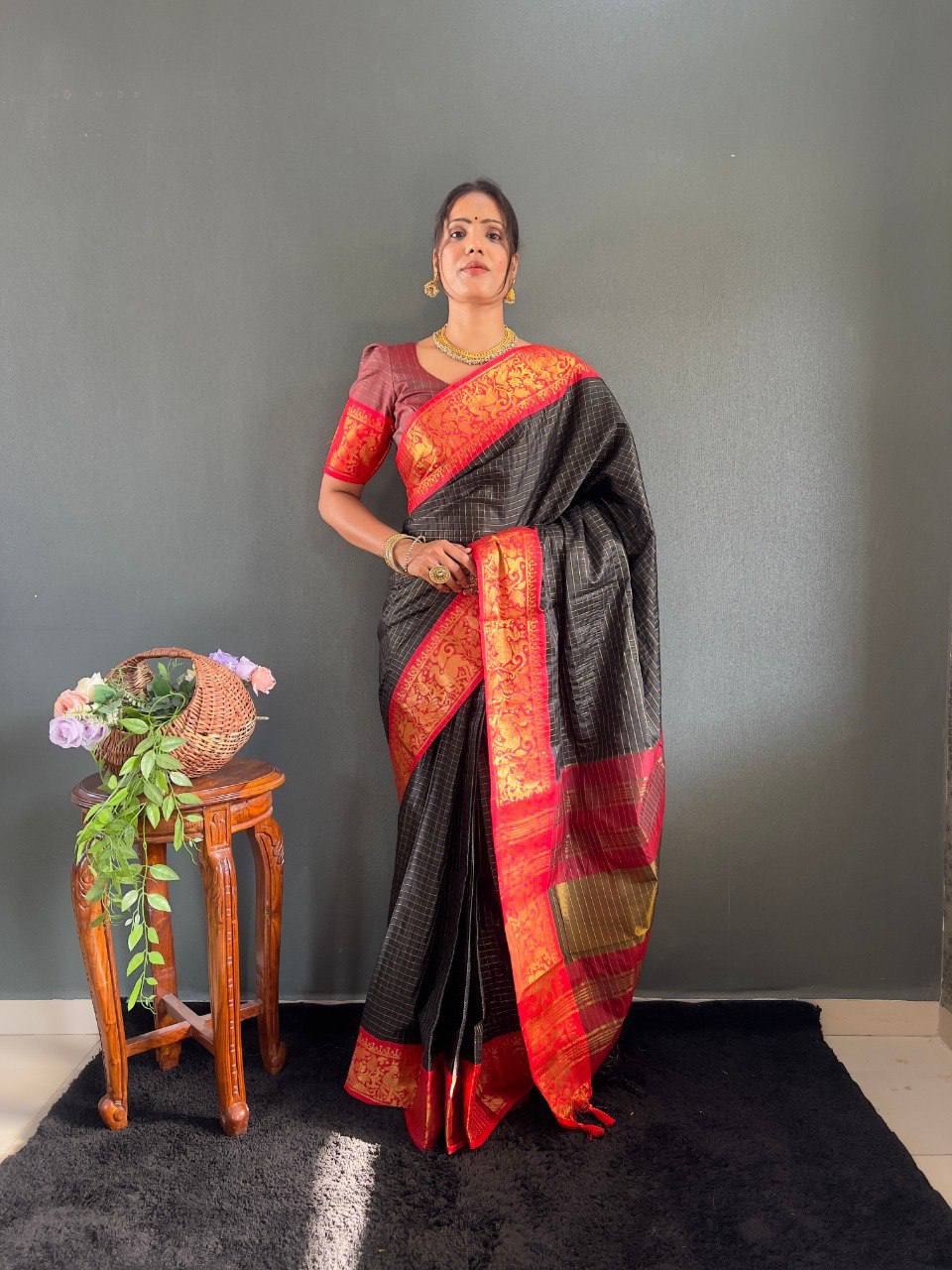 We Launching mercerised cotton silk in Exclusive border Self Viweing design