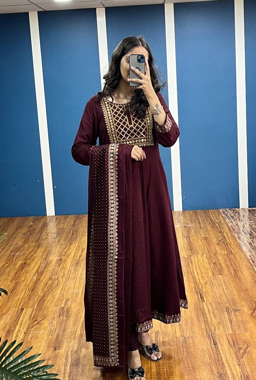 New Premium Beautiful Printed Designer Rayon Traditional Kurti With Pant And Dupatta Set Embroidery Work
