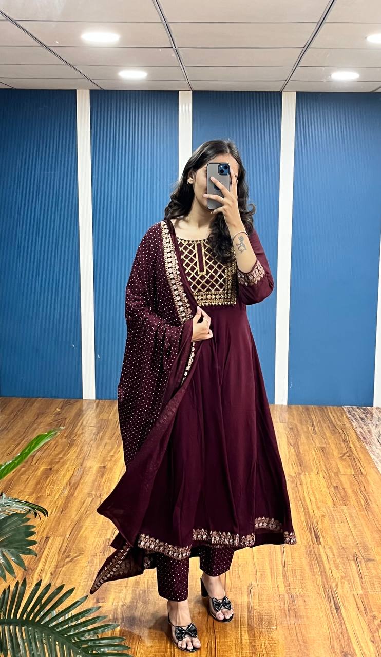 New Premium Beautiful Printed Designer Rayon Traditional Kurti With Pant And Dupatta Set Embroidery Work