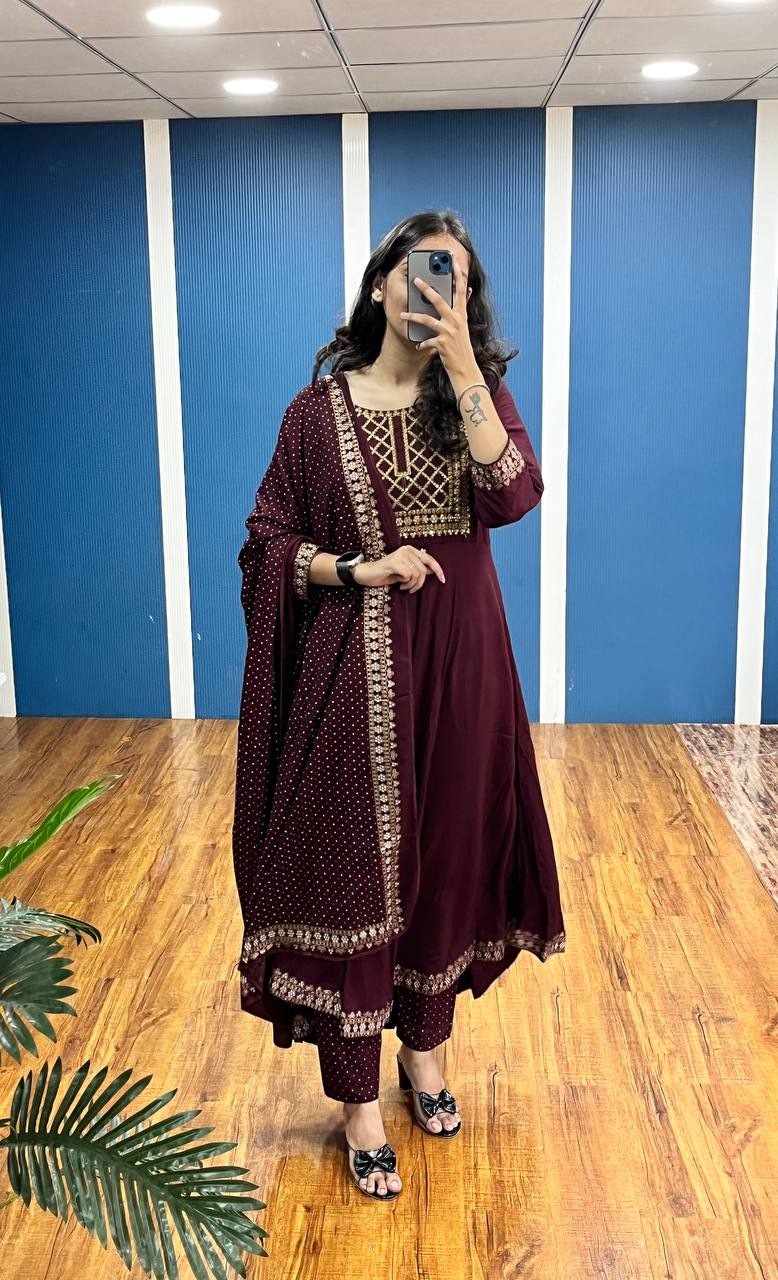 New Premium Beautiful Printed Designer Rayon Traditional Kurti With Pant And Dupatta Set Embroidery Work