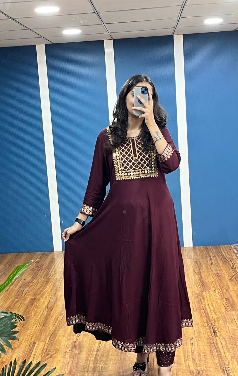 New Premium Beautiful Printed Designer Rayon Traditional Kurti With Pant And Dupatta Set Embroidery Work